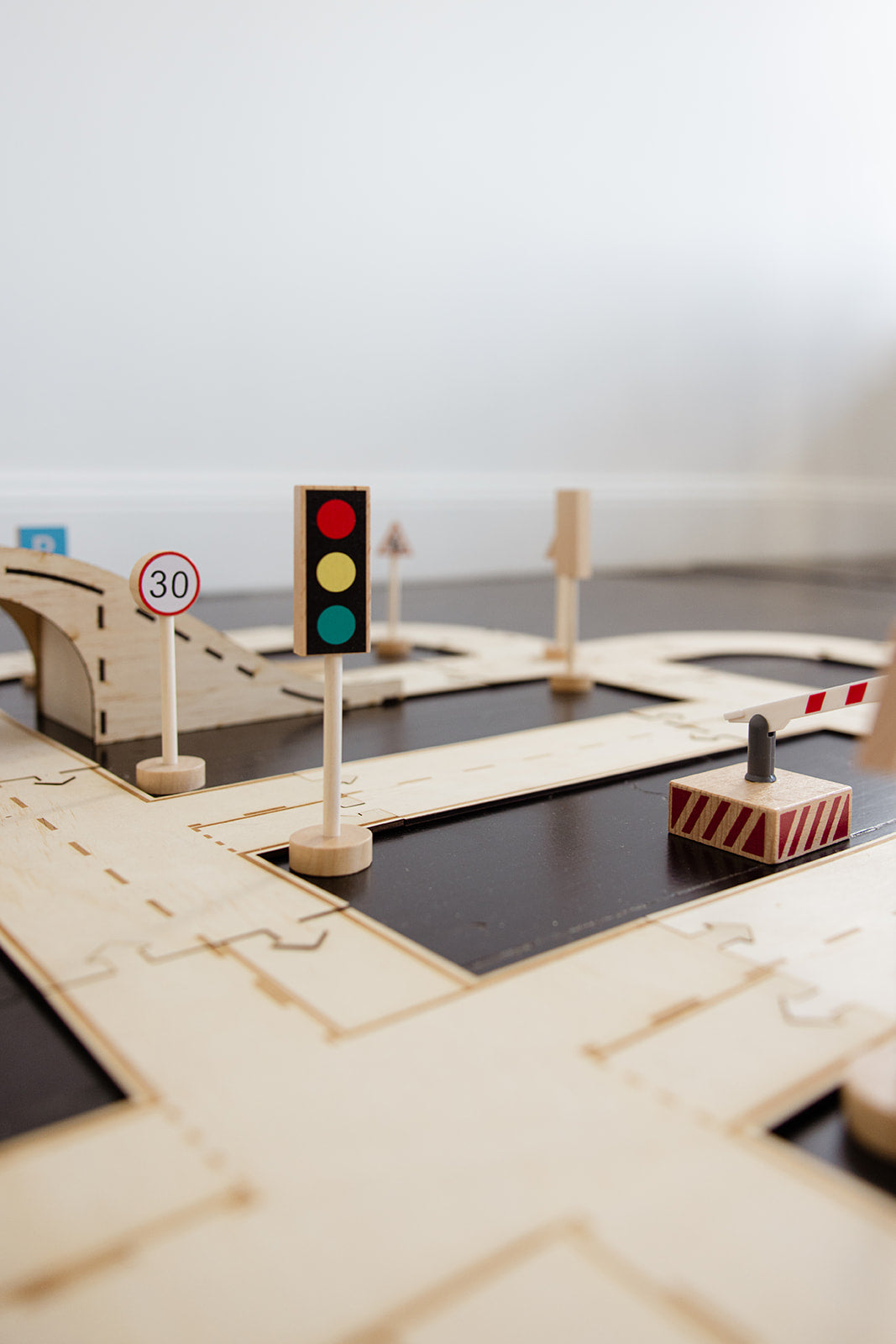 City Livin’ Road Track Set - 18/19pc