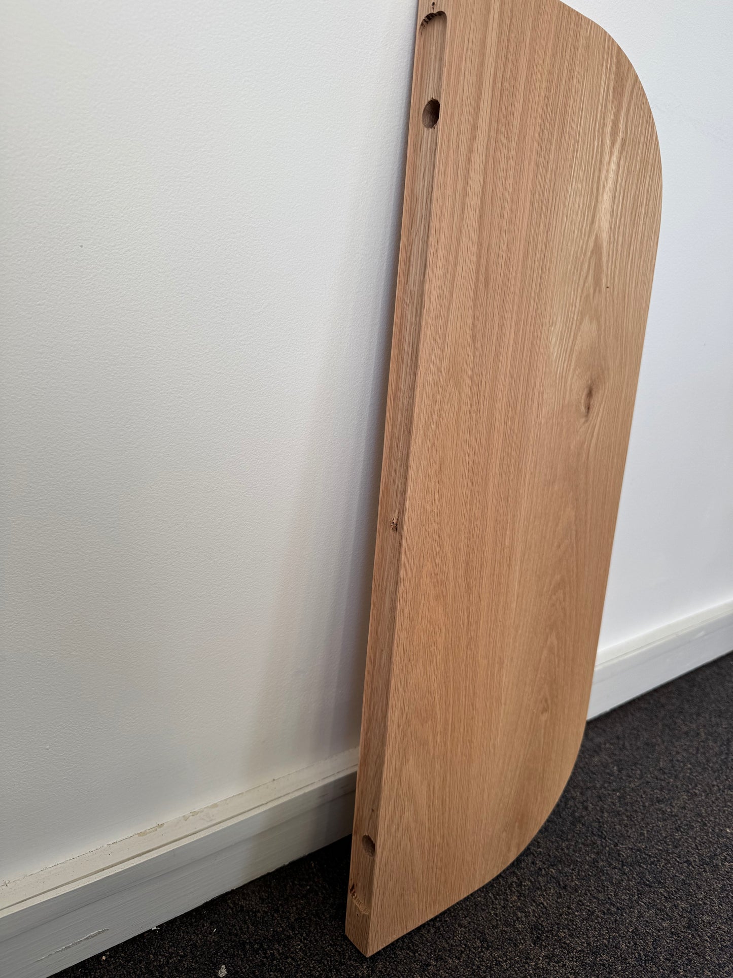 Curved Floating Shelf in Blonde Oak - 285mm x 750mm - warehouse sale