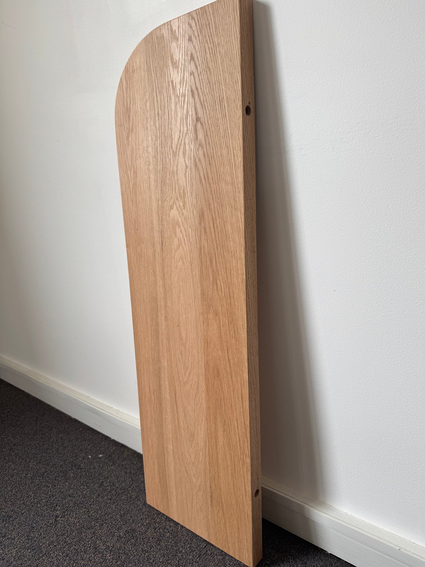 Curved Floating Shelf in American Oak - 285mm x 930mm - warehouse sale