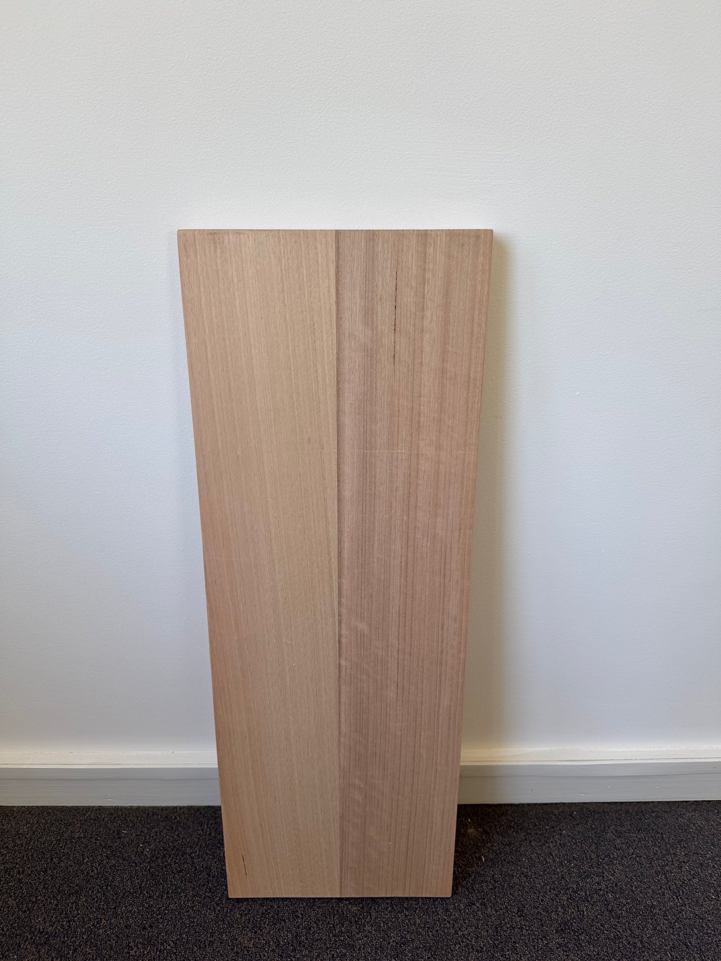 Floating shelf in Tasmanian Oak - 285mm x 800mm - warehouse sale