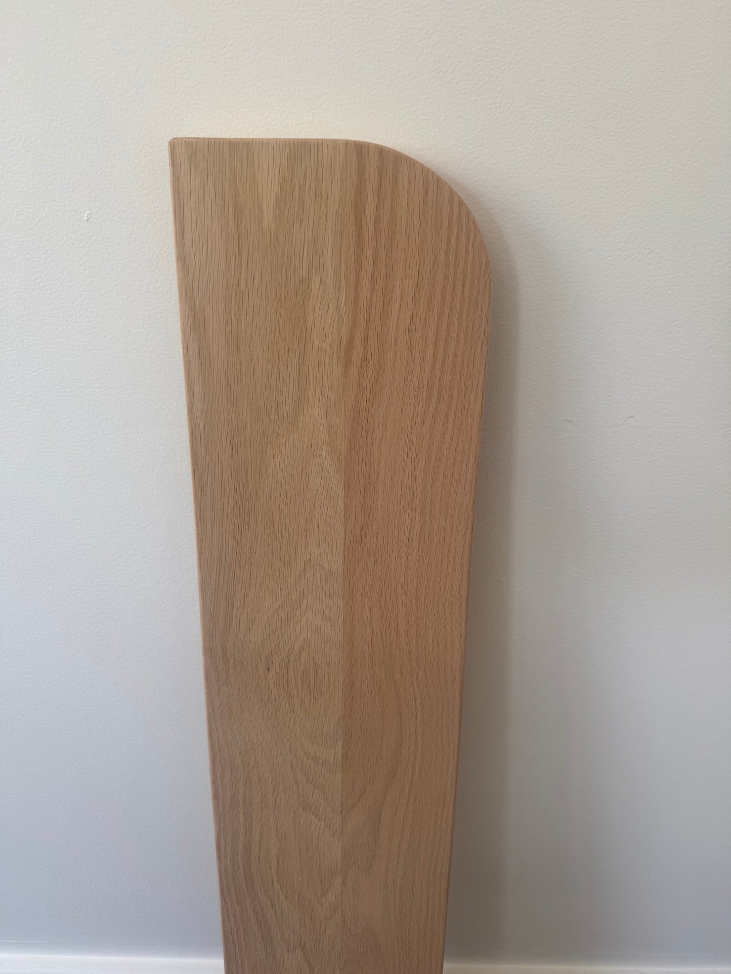 Curved Floating Shelf in American Oak - 185mm x 900mm