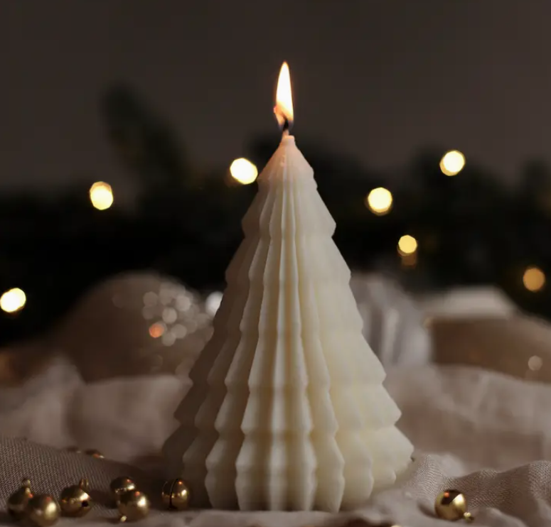 The Billie Christmas Tree Candle