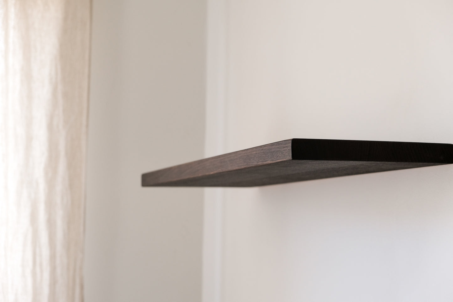 Floating Shelf (Walnut stain)