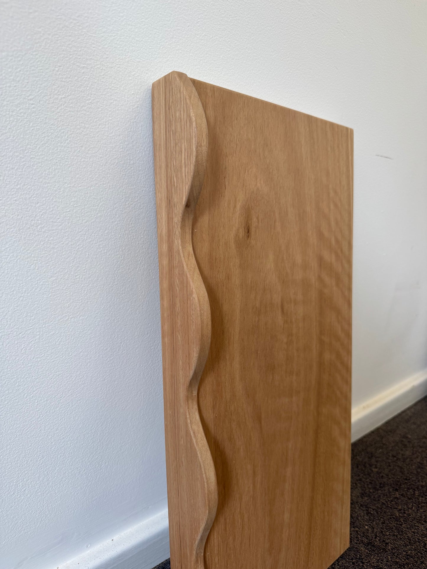 Wave Floating Shelf in Blackbutt - 285mm x 600mm - warehouse sale