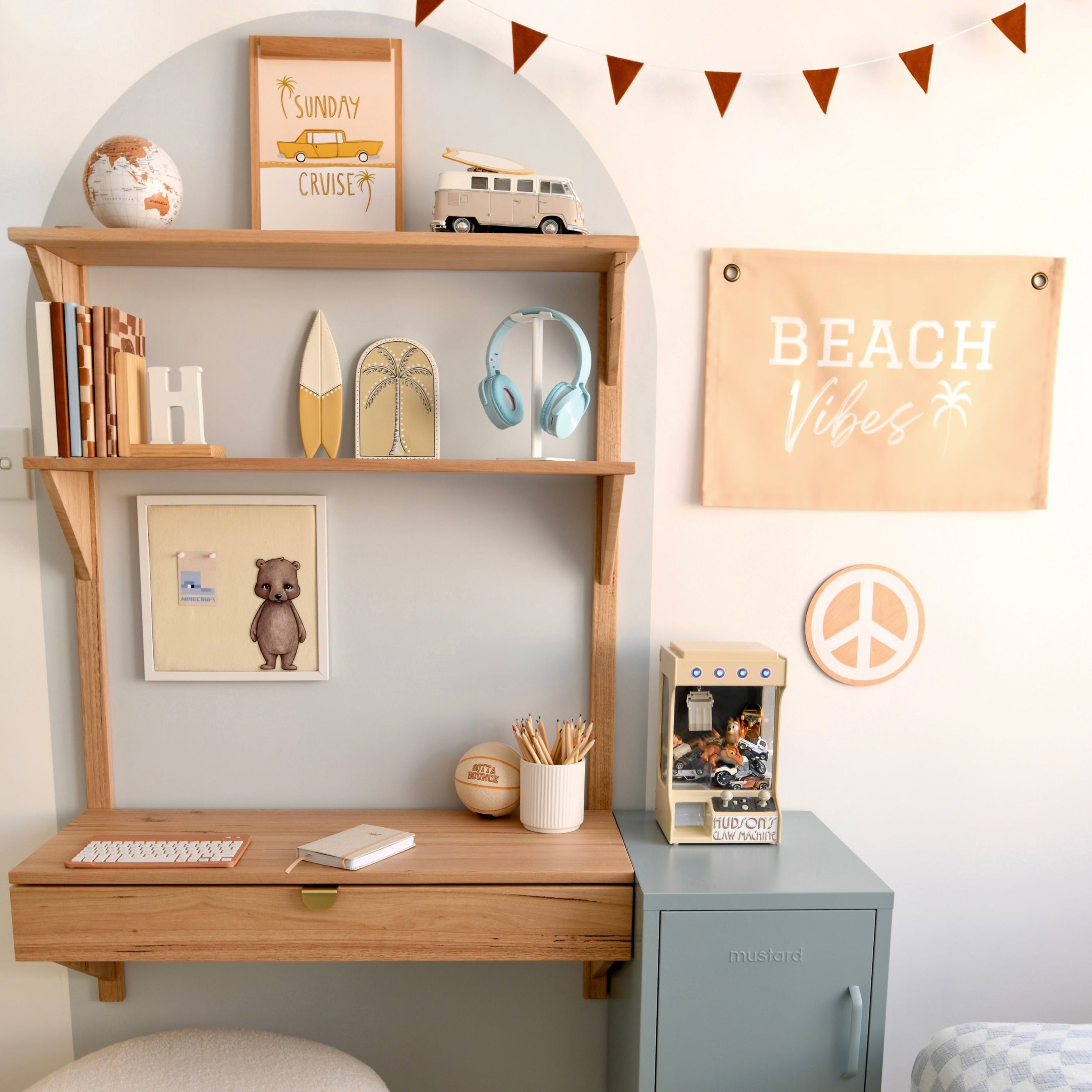 Quill Desk | Wooden Desk | Custom Made Furniture - The Timber Line